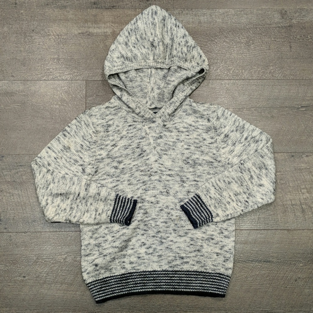 Oshkosh B'gosh Boys Gray Hooded Sweater Size 7 EUC